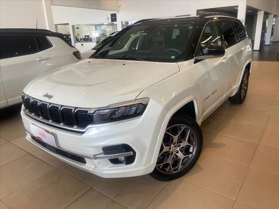 JEEP COMMANDER 2.0 TD380 TURBO DIESEL OVERLAND AT9